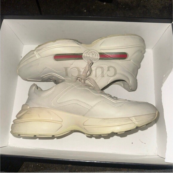 Gucci Beige and Green Sneakers size 10 - Picture 2 of 4